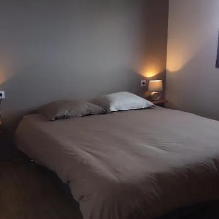 Casa de Férias Entre Et Montagne Cartalavonu