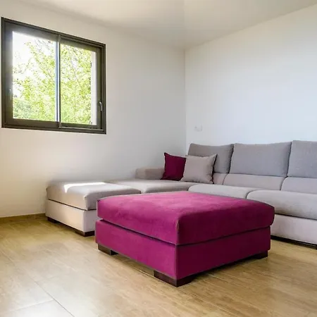 Entre Et Montagne Cartalavonu