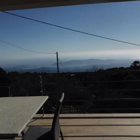 Entre Et Montagne Cartalavonu * Porto-Vecchio (Corsica)