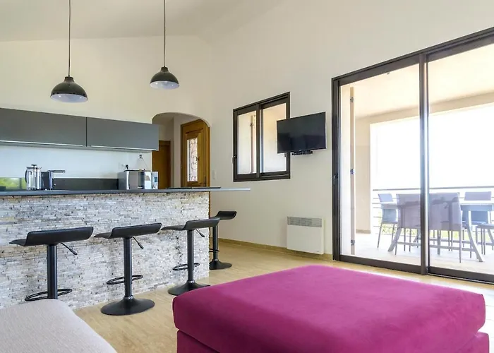 Entre Et Montagne Cartalavonu Porto-Vecchio (Corsica)