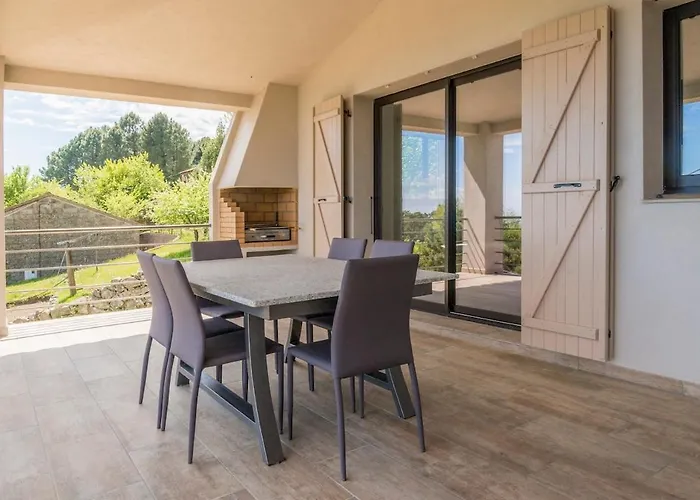 Entre Et Montagne Cartalavonu Porto-Vecchio (Corsica)