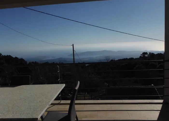 Entre Et Montagne Cartalavonu * Porto-Vecchio (Corsica)